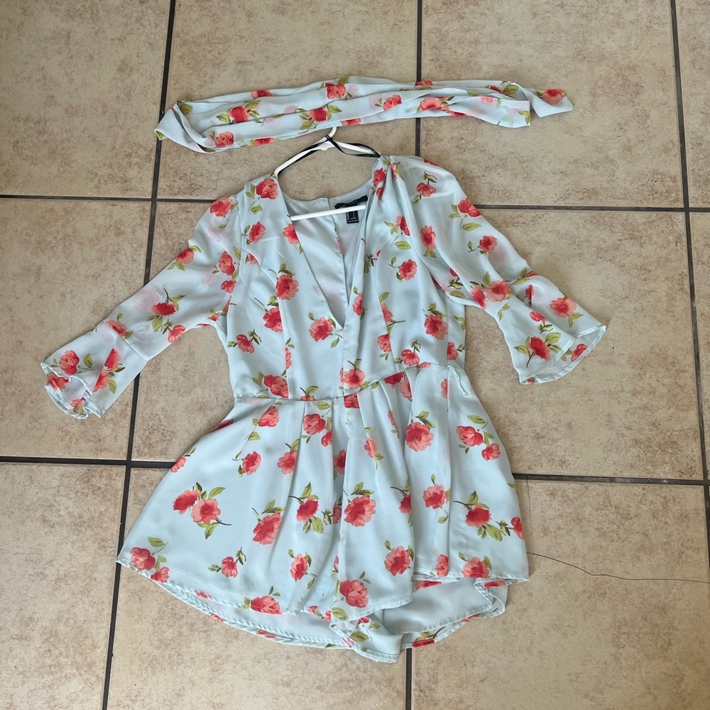 Forever 21 - Floral Romper ✨